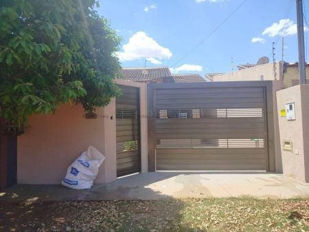 Casa-Térrea em Nova Campo Grande