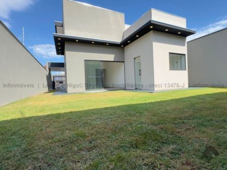 Casa-Térrea em Jardim Cristhais III