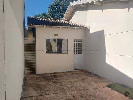 Casa-Térrea-Condomínio em Jardim Tarumã