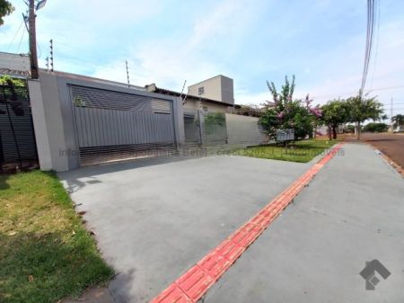 Casa-Térrea em Santa Fé