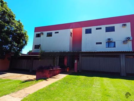 Apartamento em Jardim Tropical