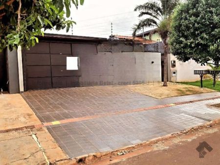 Casa-Térrea em Flor de Lis