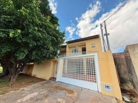 Sobrado em Monte Castelo