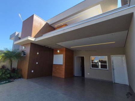 Casa-Térrea em Rita Vieira