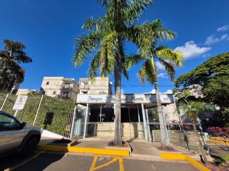Apartamento em Monte Castelo