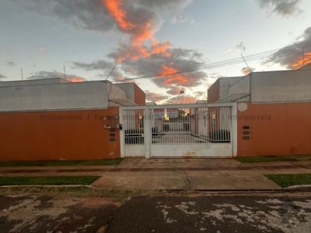 Casa-Térrea-Condomínio em Nova Lima