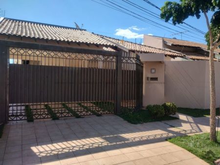 Casa-Térrea em Carandá