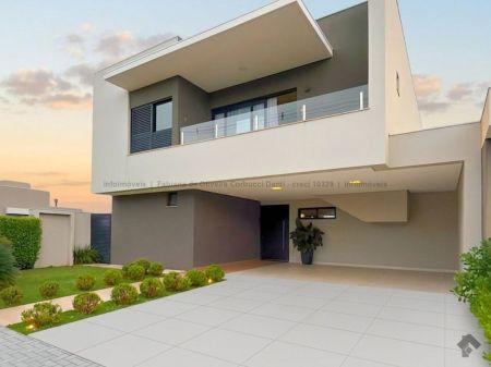 Sobrado-Condomínio em Residencial Alphaville III