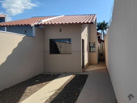 Casa-Térrea em Nova Campo Grande
