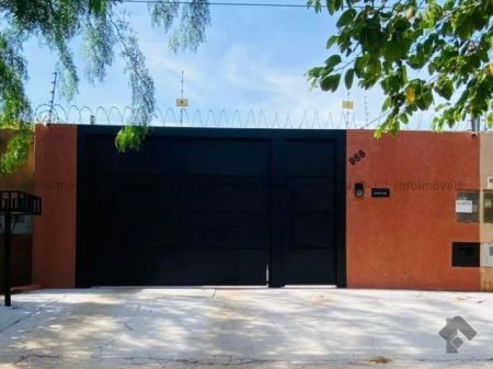 Casa-Térrea em Vila Santa Luzia