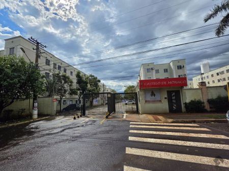 Apartamento em Pioneiros
