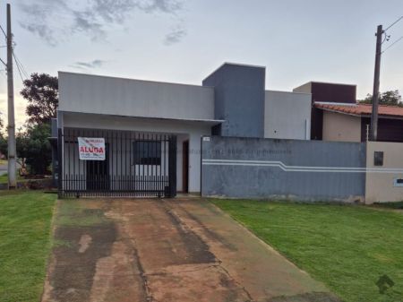 Casa-Térrea em Vila Glória