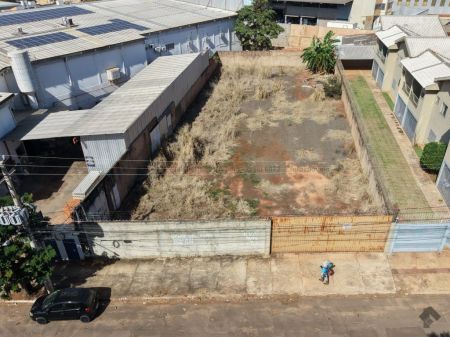 Terreno em Vila Bandeirante