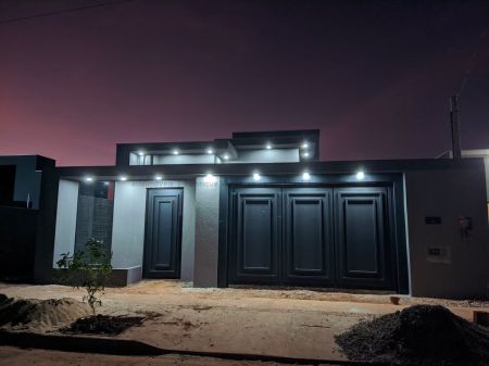 Casa-Térrea em Costa Dourada