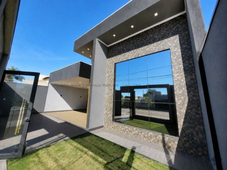 Casa-Térrea em Parque Alvorada
