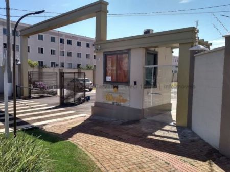Apartamento em Pioneiros