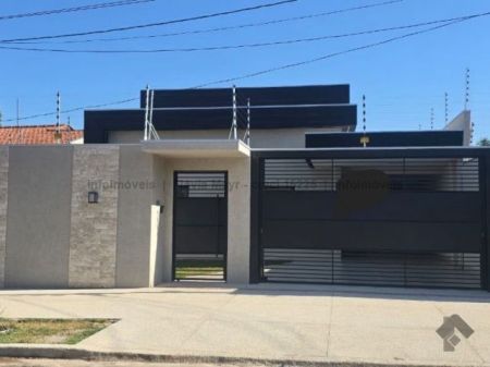 Casa-Térrea em Jardim Panamá