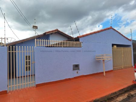 Casa-Térrea em Estrela do Sul