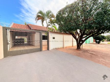 Casa-Térrea em Vila Nasser