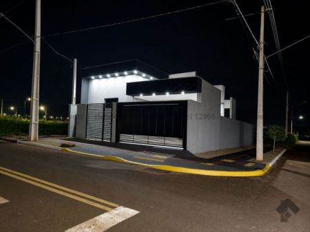 Casa-Térrea em Recanto do Bosque
