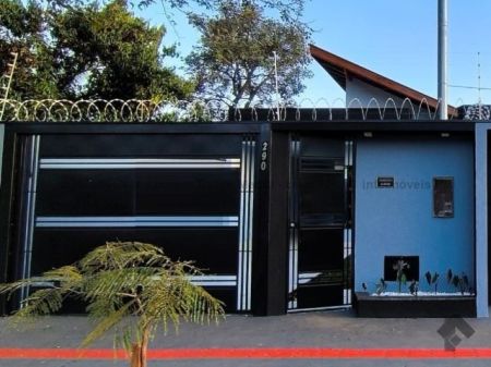 Casa-Térrea em Jardim Seminário