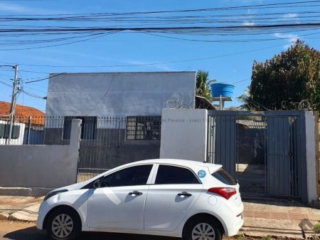 Casa-Térrea em Taquarussú
