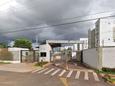 Apartamento em Pioneiros