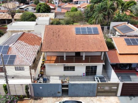 Sobrado em Jardim Imá