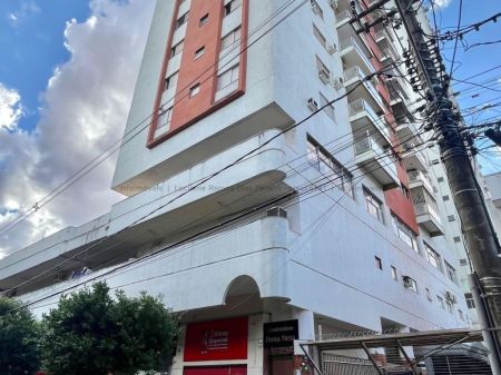 Sala / Salão / Loja em Centro