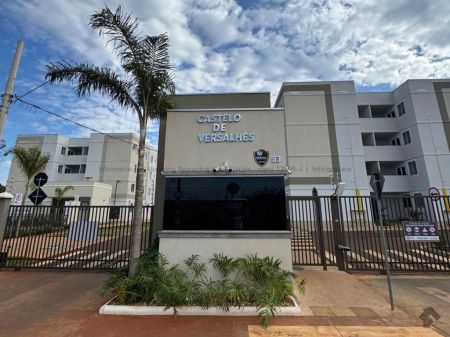 Apartamento em Jardim Centenário