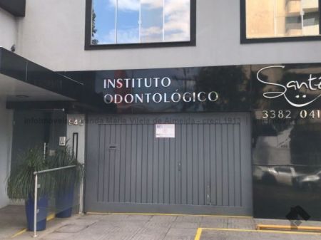 Casa-Térrea em Centro