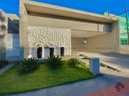 Casa-Térrea-Condomínio em Amantini Residence