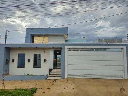 Casa-Térrea em Jardim Seminário