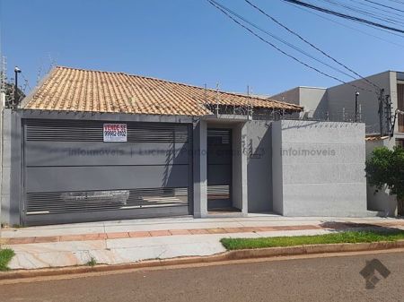 Casa-Térrea em Monte Castelo