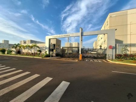 Apartamento em Coronel Antonino