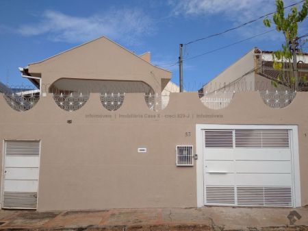 Casa-Térrea em Centro