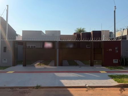 Casa-Térrea em Jardim Cidade Morena