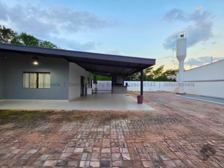 Casa-Térrea em Centro