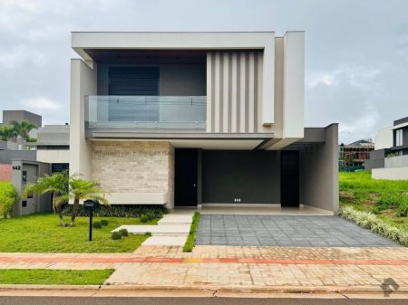 Sobrado-Condomínio em Residencial Alphaville III