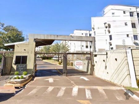 Apartamento em Pioneiros