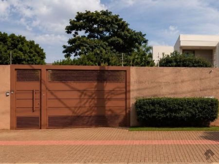 Casa-Térrea em Carandá