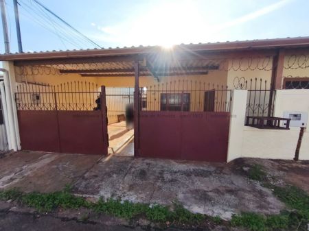 Casa-Térrea em Coophatrabalho