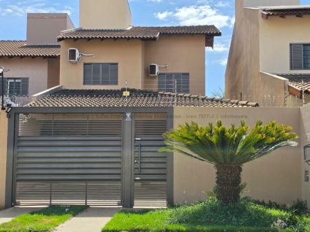 Sobrado em Jardim Mansur