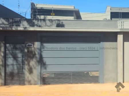 Casa-Térrea em Vila Santa Luzia