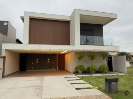 Sobrado-Condomínio em Residencial Alphaville II