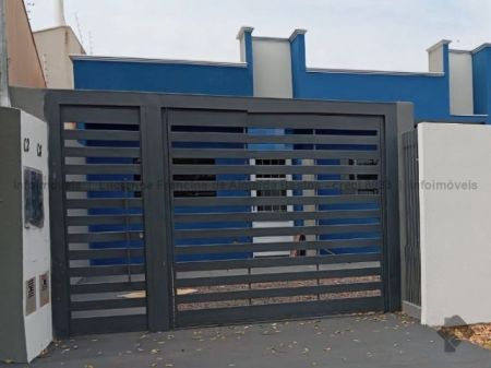 Casa-Térrea em Vila Nasser