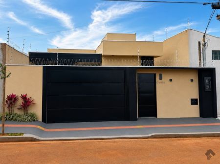 Casa-Térrea em Jardim Vida Nova