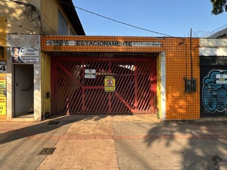 Casa-Térrea em Centro