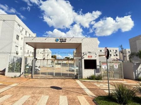 Apartamento em Monte Castelo
