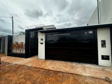 Casa-Térrea em Vila Nasser